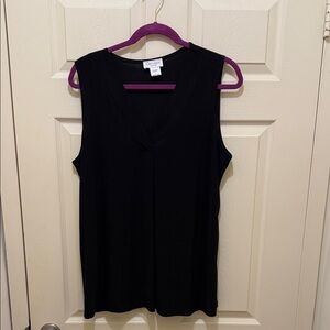 Croft & Barrow Black V-Neck Tank Top